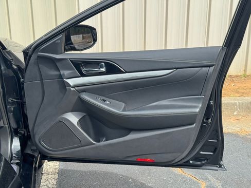Used 2022 Nissan Maxima SV w/ Floor Mat Group FWD image 38