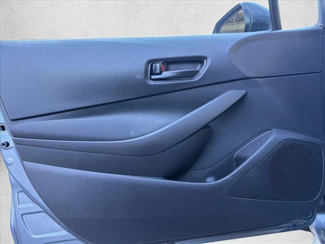 Used 2025 Toyota Corolla LE FWD image 10