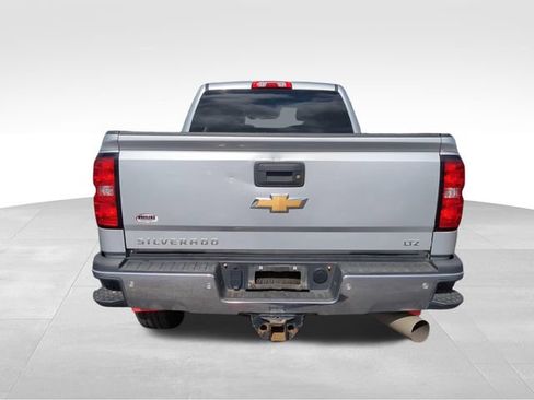 Used 2018 Chevrolet Silverado 2500 LTZ w/ Duramax Plus Package AWD/4WD image 4
