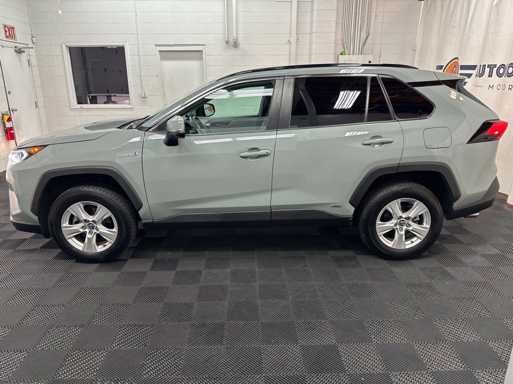 Used 2020 Toyota RAV4 XLE w/ Convenience Package AWD/4WD image 6