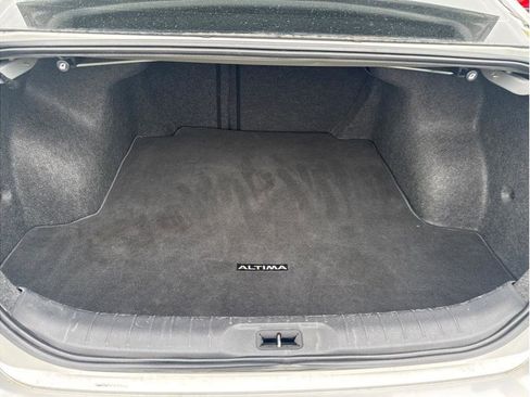 Used 2020 Nissan Altima 2.5 S FWD image 11