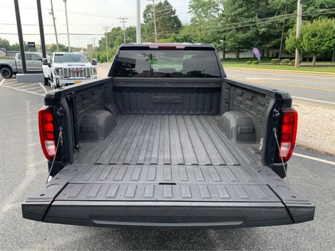 Used 2022 GMC Sierra 1500 Elevation AWD/4WD image 5