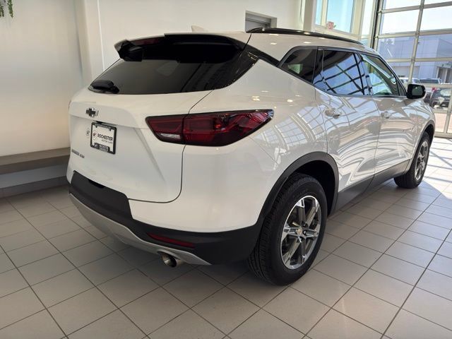 Certified 2023 Chevrolet Blazer LT AWD/4WD image 40