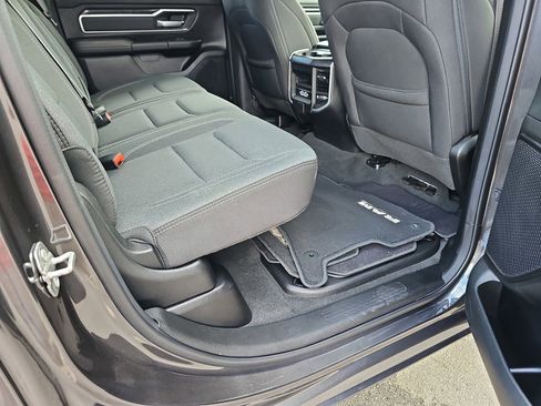 Used 2023 RAM 1500 Big Horn AWD/4WD image 12