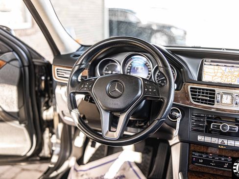 Used 2014 Mercedes-Benz E 350 4MATIC Wagon image 39
