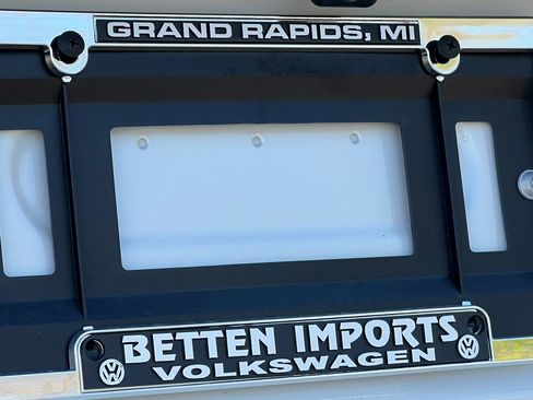 Used 2026 Volkswagen Jetta SEL FWD image 40