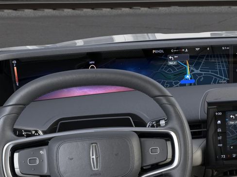 New 2026 Lincoln Nautilus Premier image 13