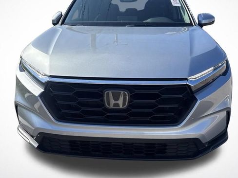 Used 2025 Honda CR-V LX image 4