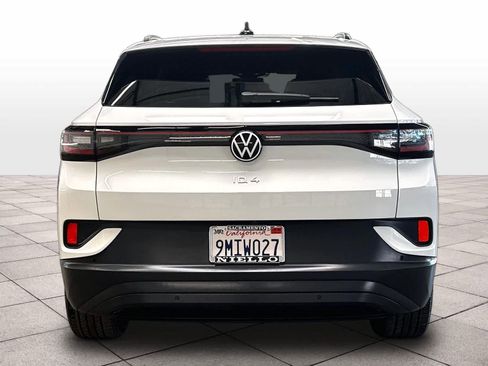 Used 2024 Volkswagen ID.4 2WD image 8