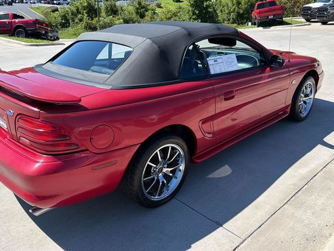 Used 1995 Ford Mustang GT RWD image 13