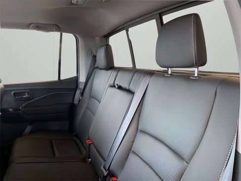 Used 2023 Honda Ridgeline RTL-E image 13