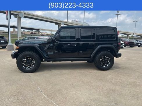 Used 2023 Jeep Wrangler Unlimited Rubicon 4xe w/ Cold Weather Group AWD/4WD image 6