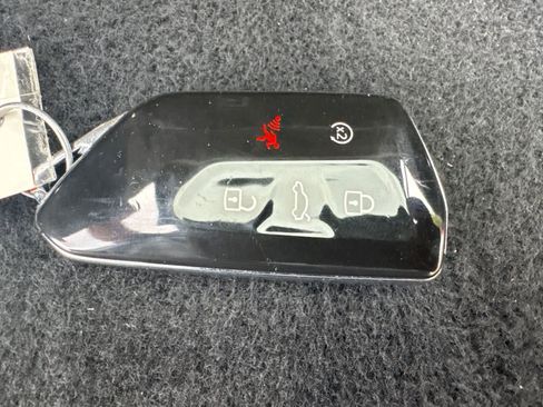 Certified 2025 Volkswagen Atlas SE image 20