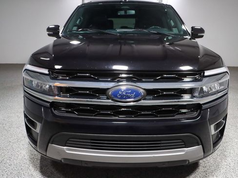 Used 2023 Ford Expedition Max Limited image 4