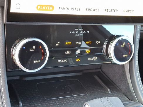 Used 2026 Jaguar F-PACE R-Dynamic S AWD/4WD image 19