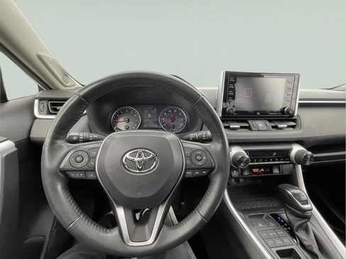 Used 2019 Toyota RAV4 XLE Premium w/ Cold Weather Package AWD/4WD image 25