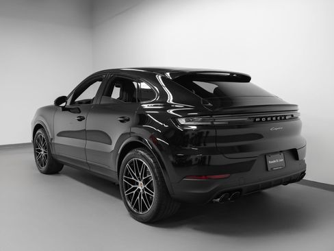 New 2026 Porsche Cayenne Coupe AWD/4WD image 3