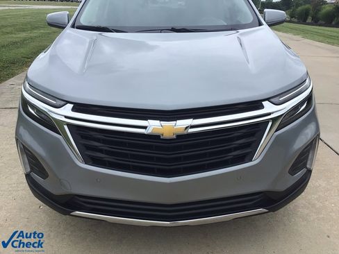 Used 2024 Chevrolet Equinox LT image 3