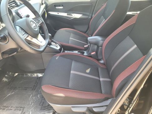 New 2025 Nissan Versa SR w/ Trunk Package FWD image 11