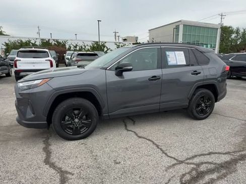 Used 2024 Toyota RAV4 XLE AWD/4WD image 4
