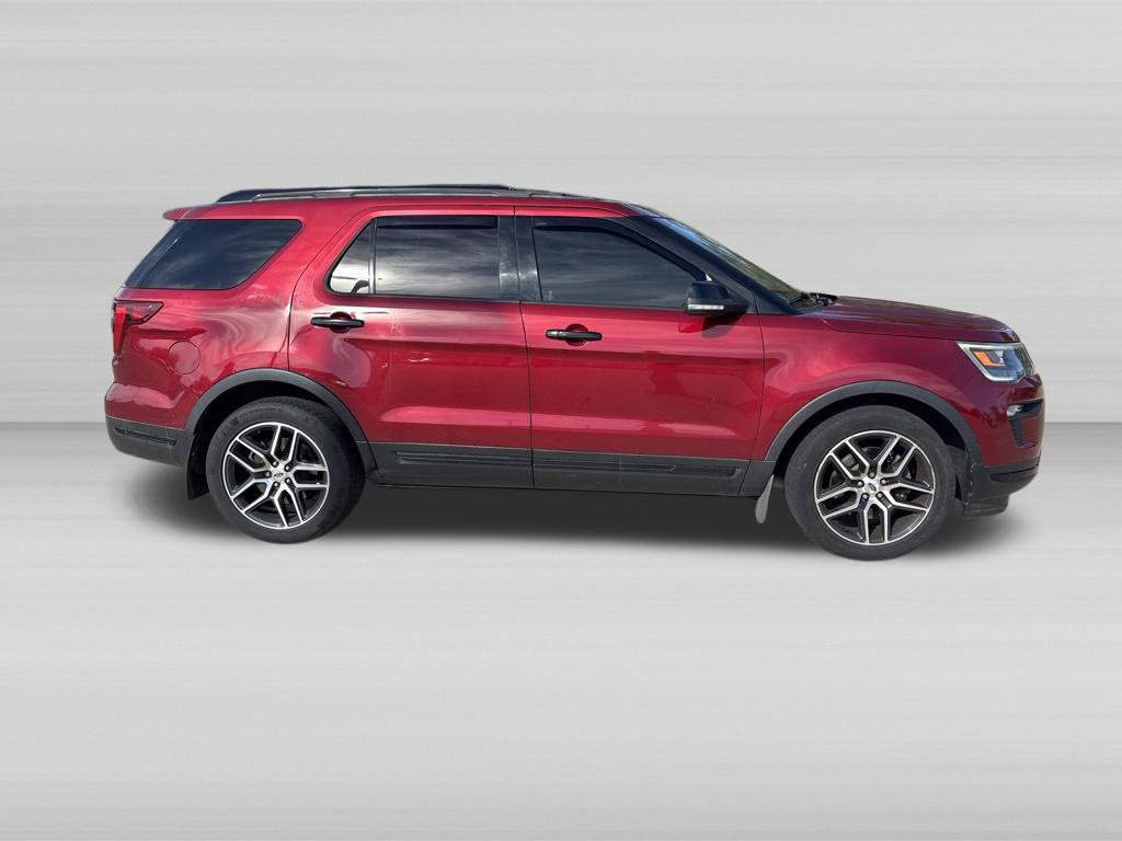 Used 2018 Ford Explorer Sport w/ Equipment Group 401A AWD/4WD image 2