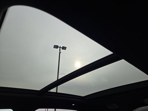 Used 2020 RAM 1500 Limited image 14