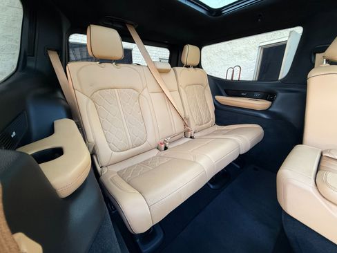 Used 2022 Jeep Grand Wagoneer Series III w/ Rear Seat Video Group 1 image 31