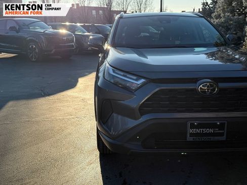 Used 2025 Toyota RAV4 XLE image 14