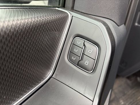 Used 2025 Ford F150 Raptor image 12