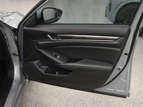 Used 2020 Honda Accord Sport image 37