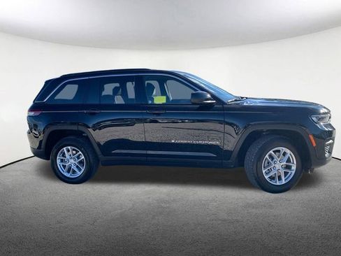 Used 2025 Jeep Grand Cherokee Laredo X w/ Luxury Tech Group I image 14