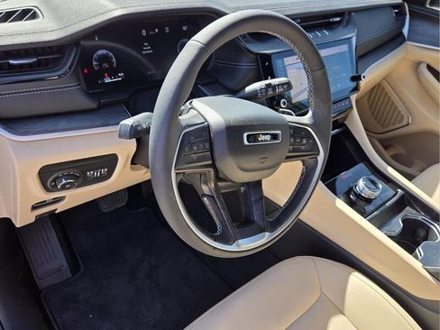Certified 2026 Jeep Grand Cherokee L Limited w/ Limited Altitude Package RWD image 11