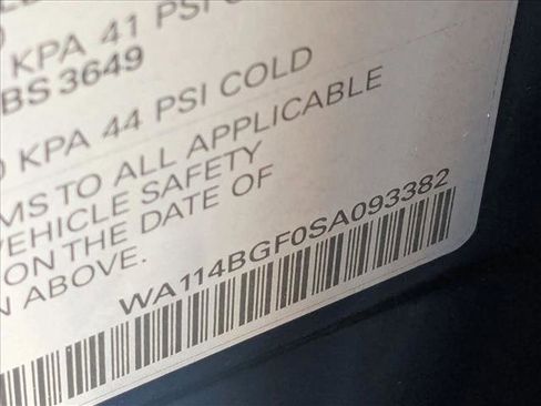 New 2025 Audi Q6 e-tron Premium image 17