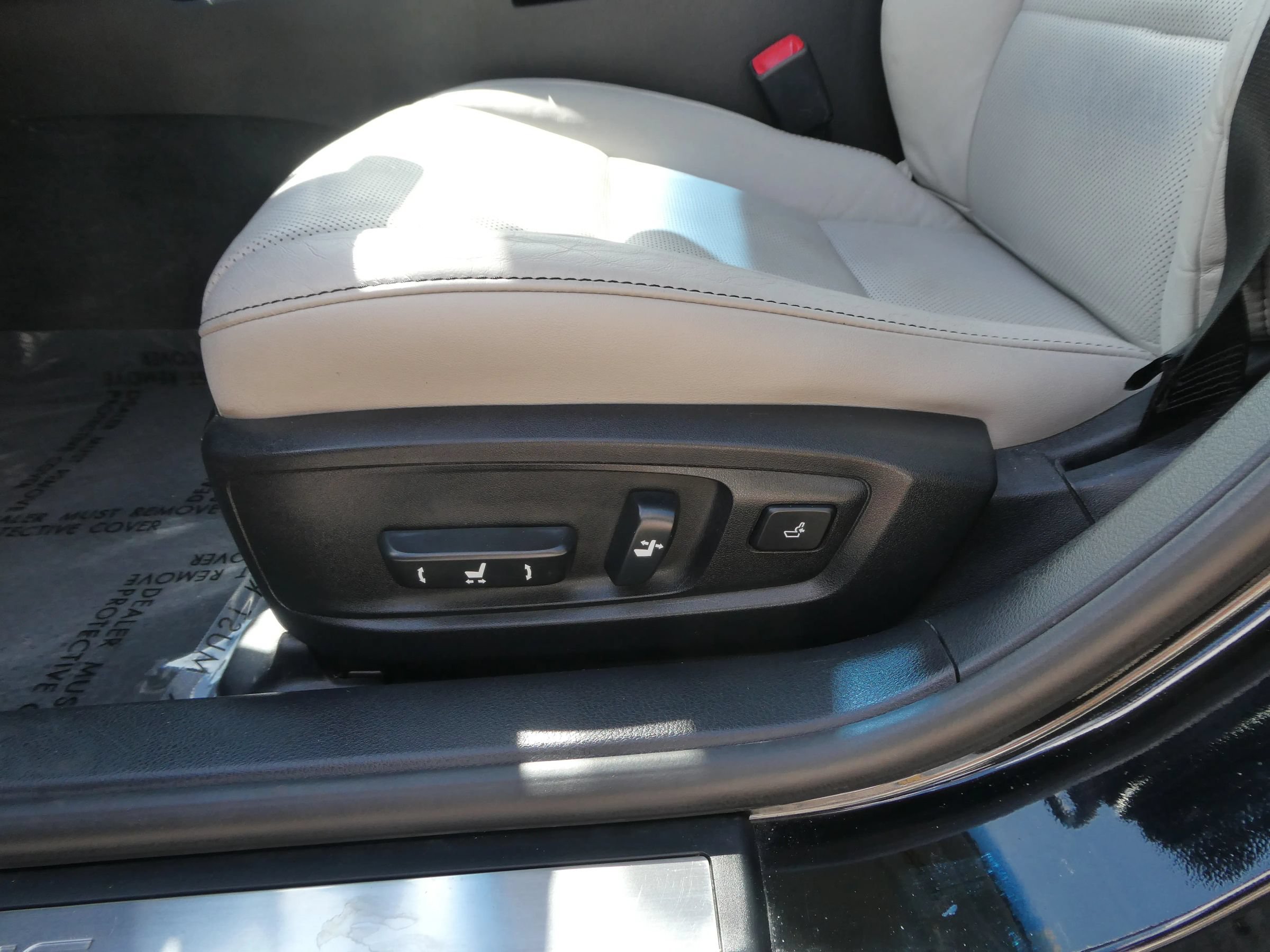 Used 2013 Lexus ES 350 w/ Luxury Pkg FWD image 16