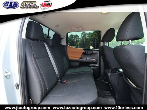 Used 2020 Toyota Tacoma SR5 RWD image 13