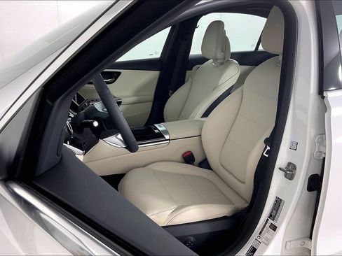 New 2026 Mercedes-Benz C 300 4MATIC Sedan image 9