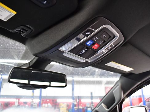 Used 2019 RAM 1500 Laramie w/ Sport Appearance Package AWD/4WD image 31
