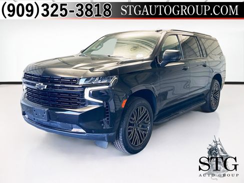 Used 2023 Chevrolet Suburban RST image 1