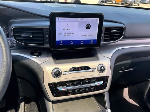 Used 2023 Ford Explorer XLT w/ Equipment Group 202A image 32