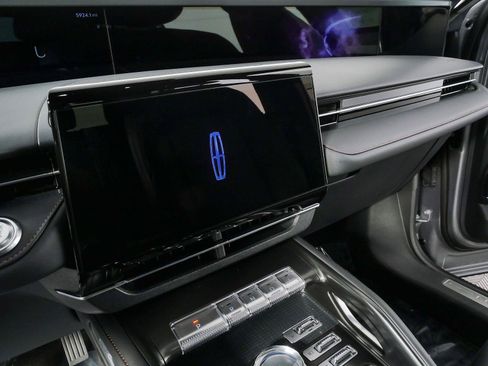 Used 2025 Lincoln Nautilus Premier w/ Jet Appearance Package AWD/4WD image 14