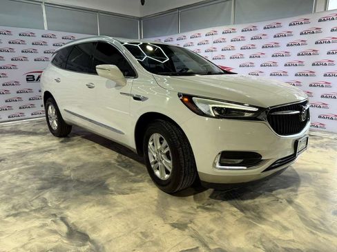 Used 2020 Buick Enclave Essence image 5