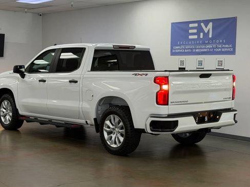 Used 2022 Chevrolet Silverado 1500 Custom AWD/4WD image 12