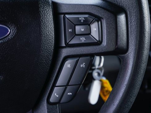 Used 2017 Ford F550 XL image 23