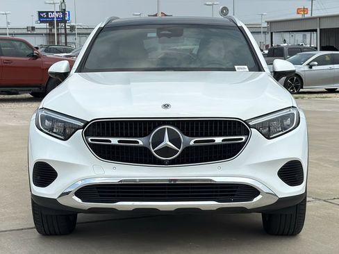 Used 2024 Mercedes-Benz GLC 300 4MATIC image 8