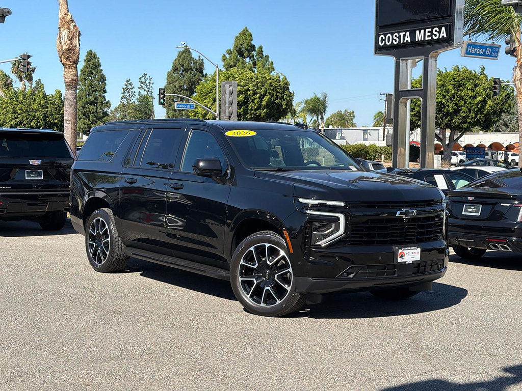 Used 2026 Chevrolet Suburban RST RWD image 1