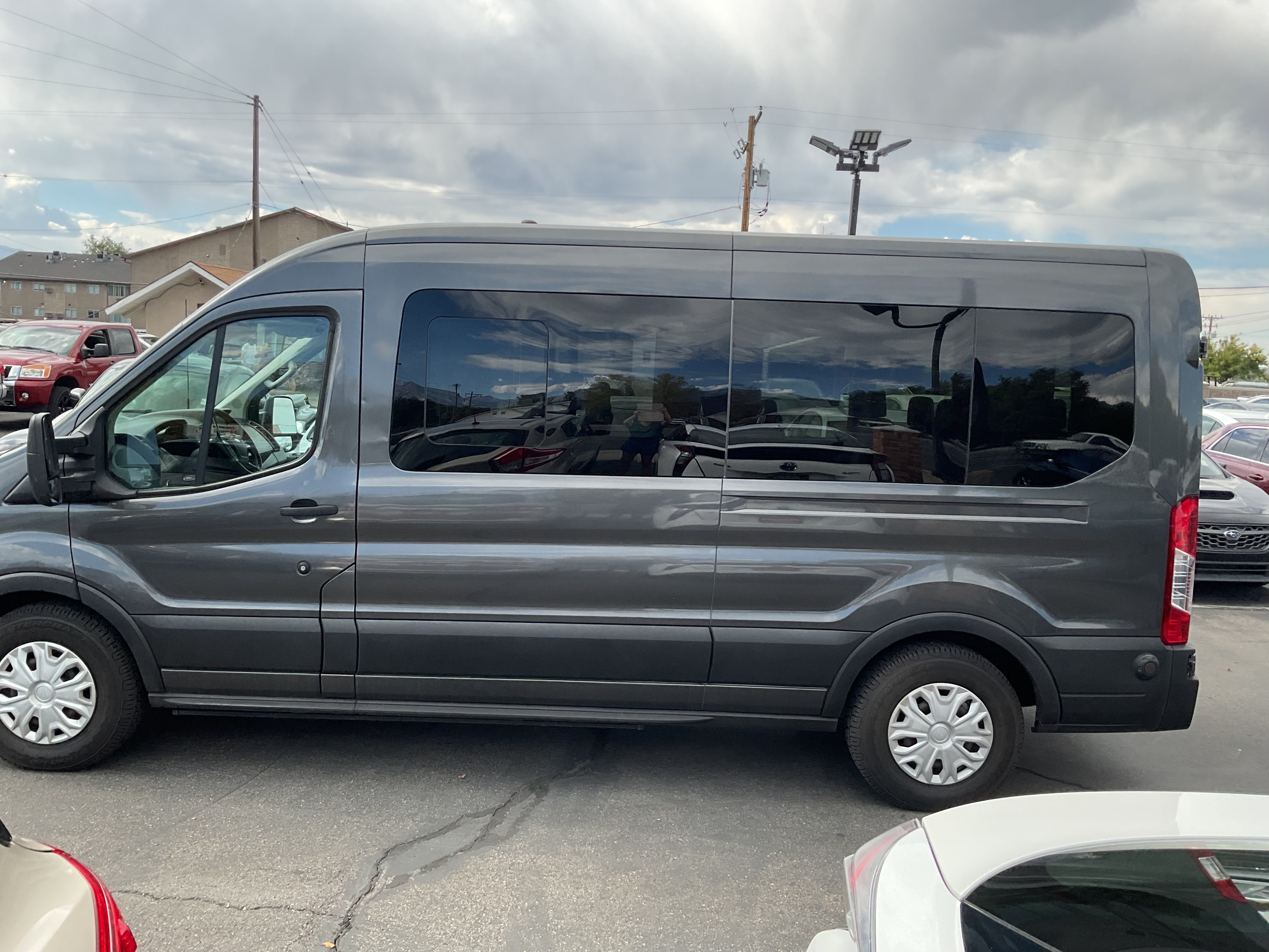 Used 2019 Ford Transit 350 XL RWD image 4