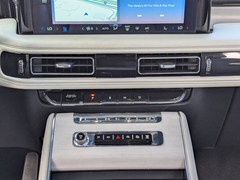 Used 2025 Lincoln Aviator Reserve w/ Illumination Package image 22