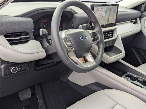 New 2026 Ford Explorer Active w/ Active Comfort Package image 3