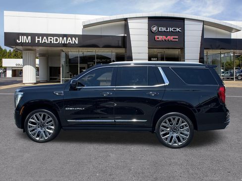 Used 2025 GMC Yukon Denali Ultimate AWD/4WD image 4