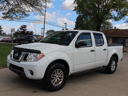 Used 2016 Nissan Frontier SV AWD/4WD image 5